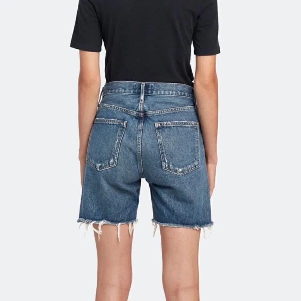 AGOLDE Rumi Mid Length Short - Picture 5 of 13
